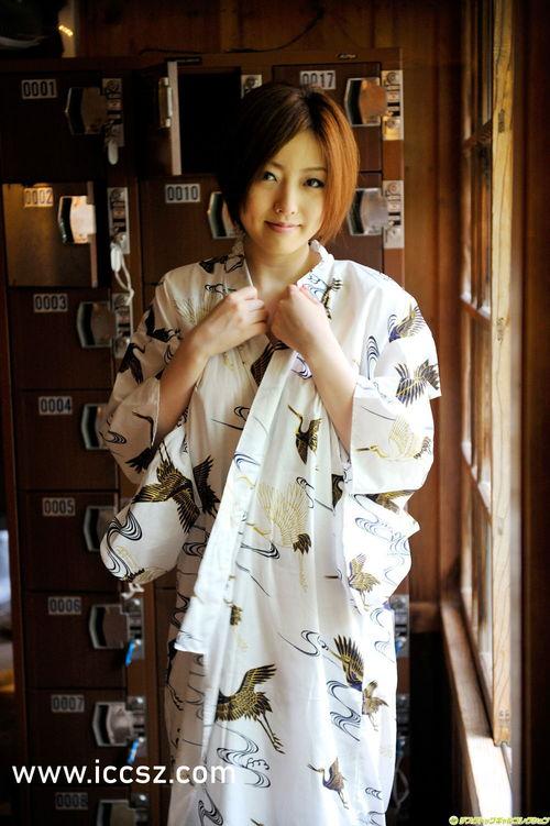 偷国产乱人伦偷精品视频