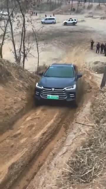 国产车挑战爬坡视频下载
