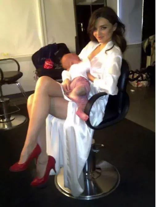 国产95后辣妈喂奶视频,国产温情哺乳视频引关注