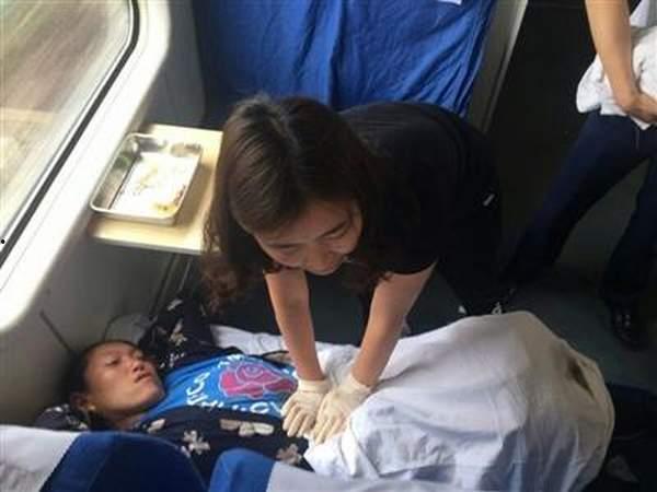 美国产房接生护士视频,护士的温柔守护与生命的奇迹